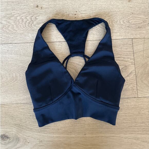 Thrive Societe - Strapy Back V Neck Sports Bra in Black - Picture 1 of 4